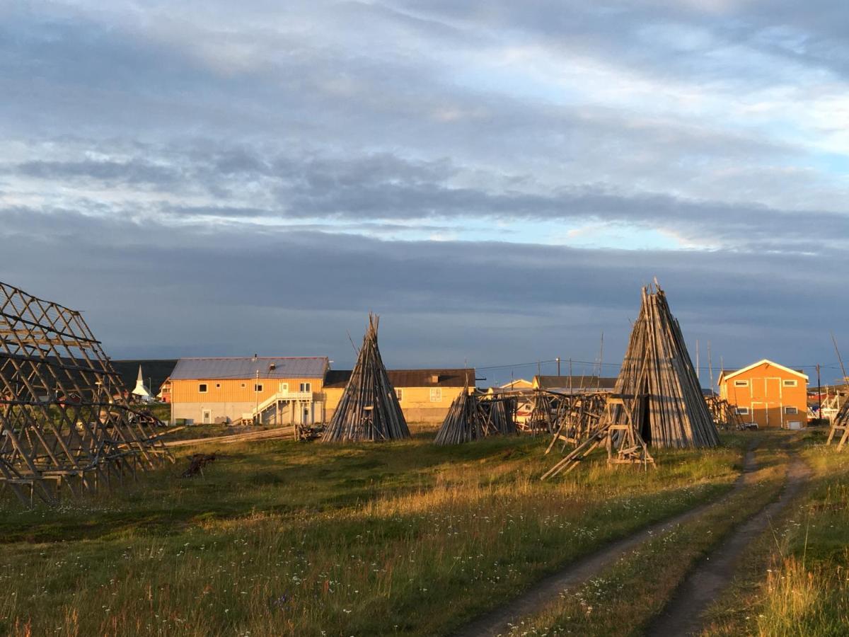 Jakobselvkaia Vadsø エクステリア 写真